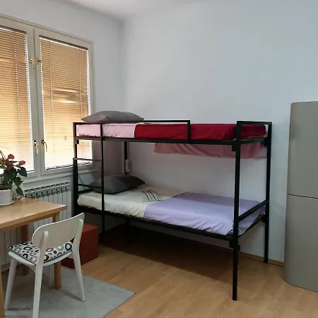 Infinity Boutique Hostel (Adults Only) ホステル