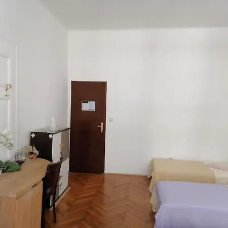 ホステル Infinity Boutique Hostel (Adults Only) *