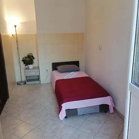 ホステル Infinity Boutique Hostel (Adults Only)